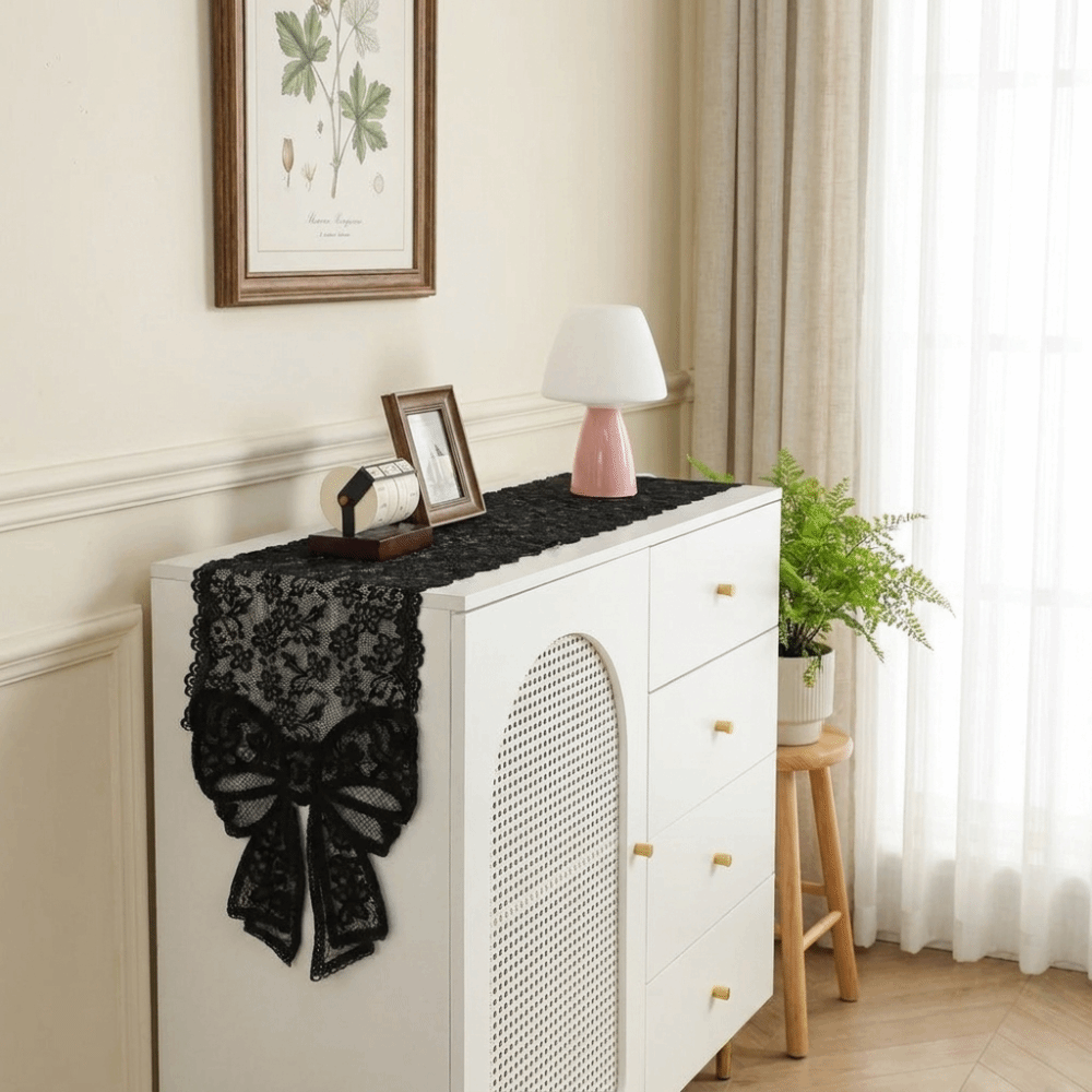 French Elegant Floral Cut-Out  - đánh giá và giá Christmas Table Runner